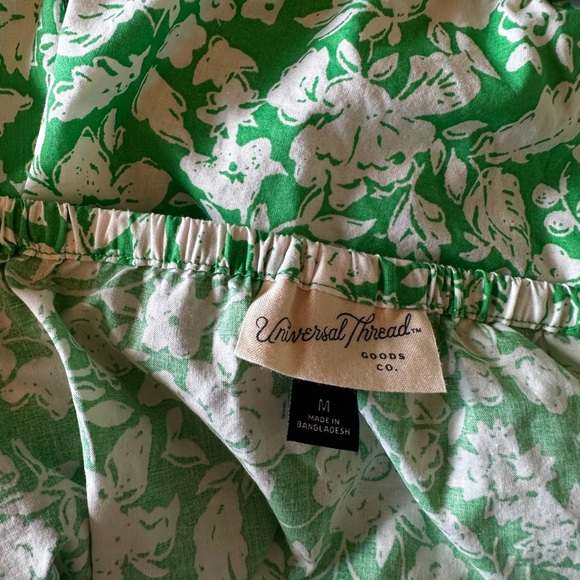 Universal Thread - Picture 3 of 3